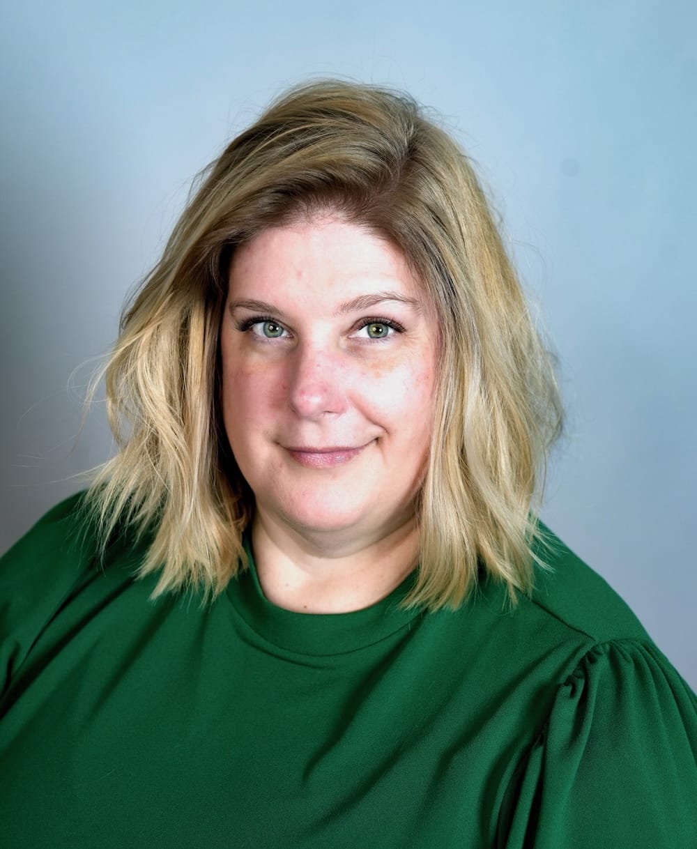 Picture of April Kyle Nassi