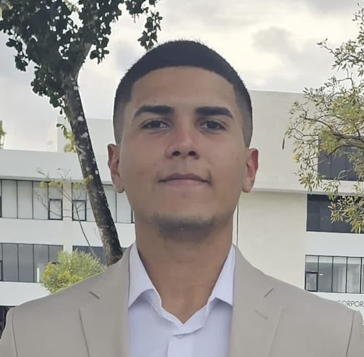 Picture of Christopher Tineo