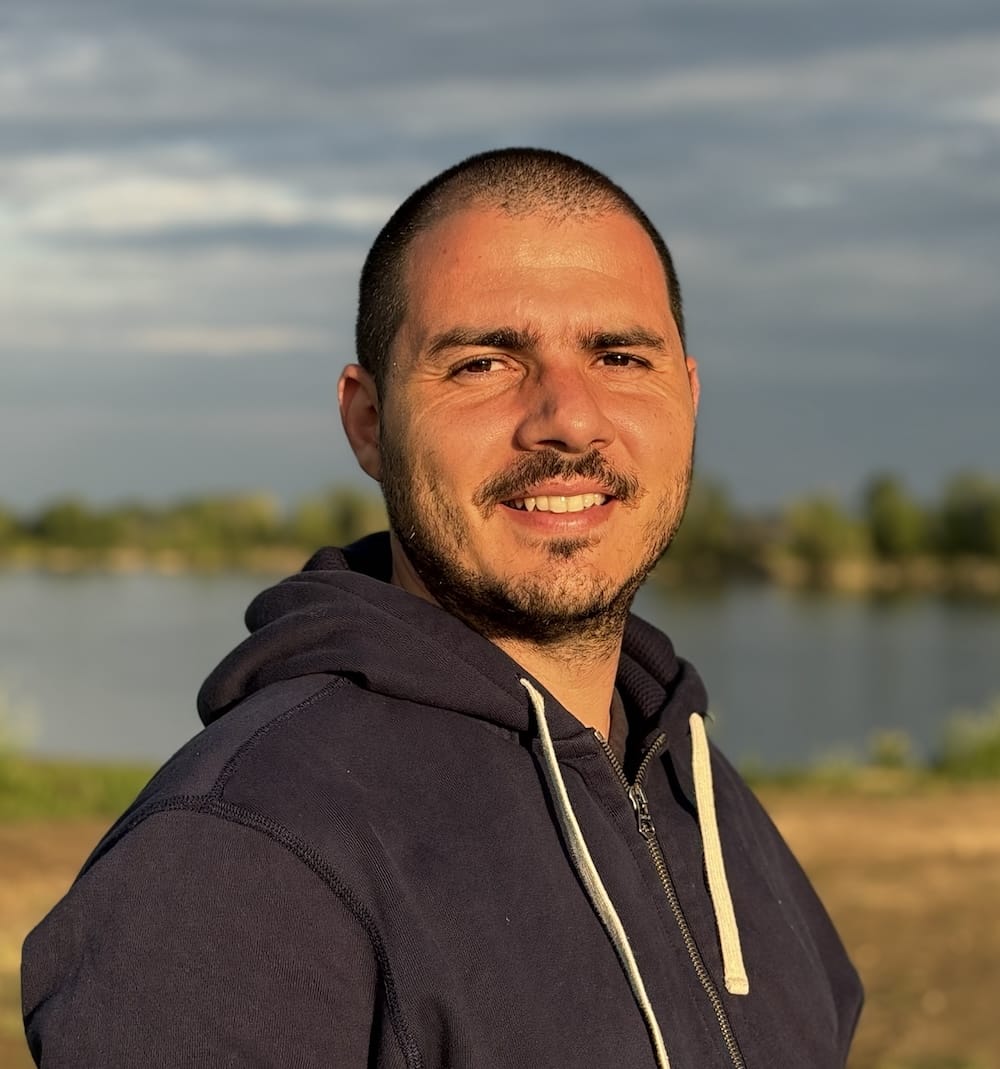 Picture of Victor Varza